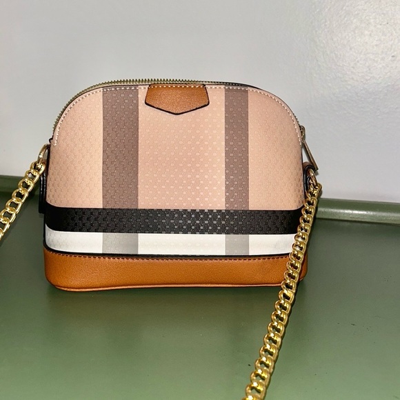 Deluxity Crossbody Shoulder Bag - Picture 2 of 4